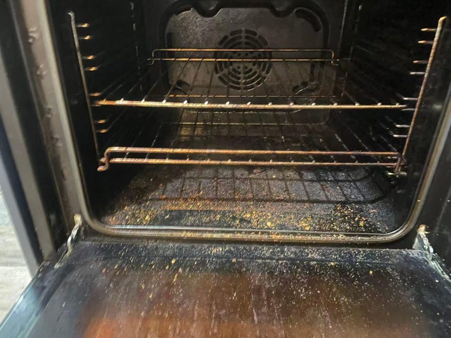 Oven before cleaning